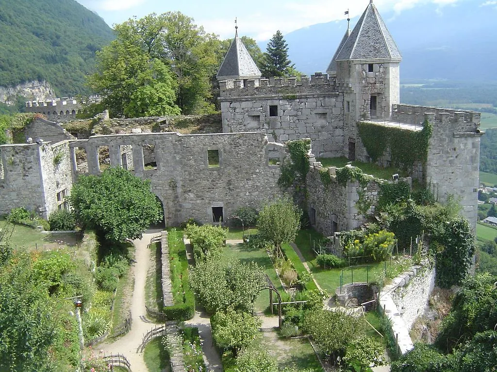 Gite De L'Archevecal Betton-Bettonet Guest house