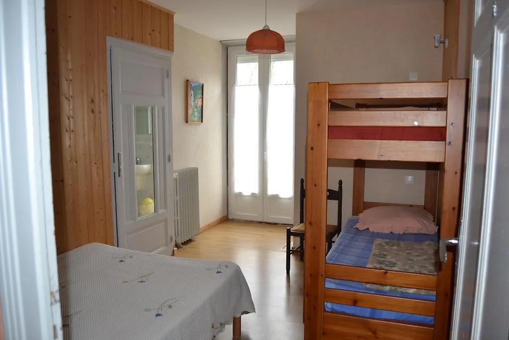 Gite De L'Archevecal Betton-Bettonet Guest house
